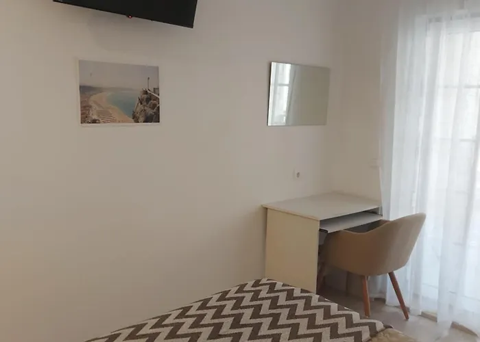 Holidays 홈스테이 나자레